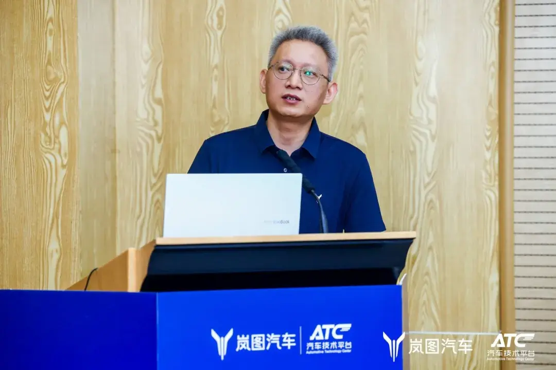 “走进岚图·先进制造技术日”活动圆满落幕,共探汽车制造新未来!