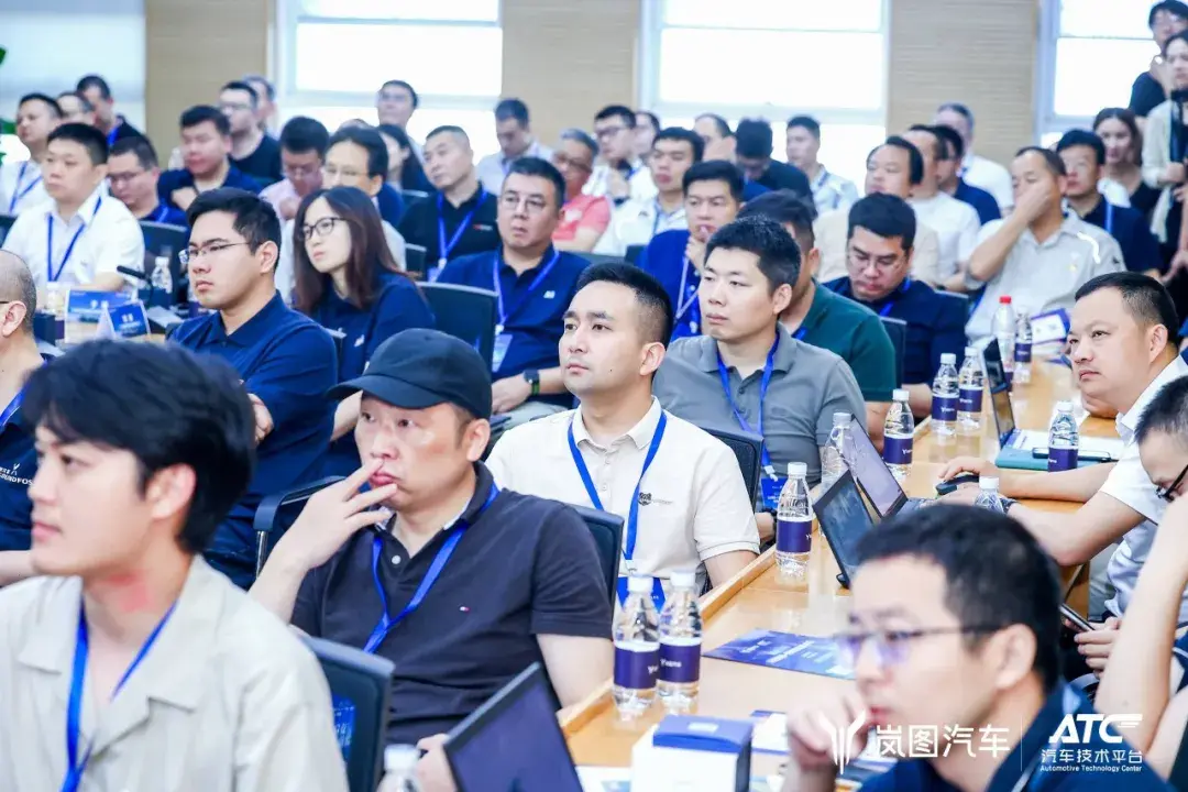 “走进岚图·先进制造技术日”活动圆满落幕,共探汽车制造新未来!